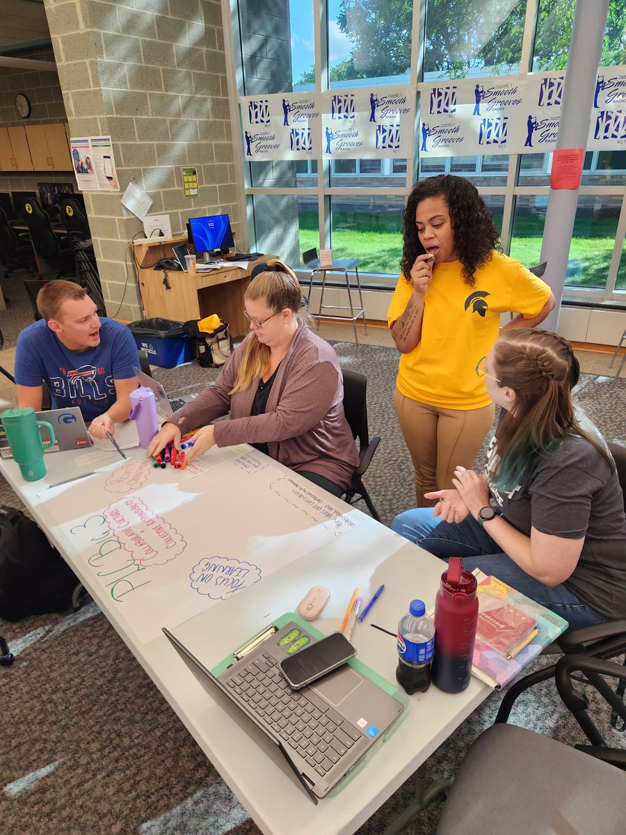 GreeceOlympia's tweet photo. Our 3rd Annual Summer Retreat kicked off today! Staff participated in PL focused on instruction, which was designed by our own teachers and admin. And, we had fun while doing it.  #GreatThingsHappenAtOLY #WeAreOlympia #FullStudentExperience @greecementors @MZaffuts https://t.co/u7MzRK89EY