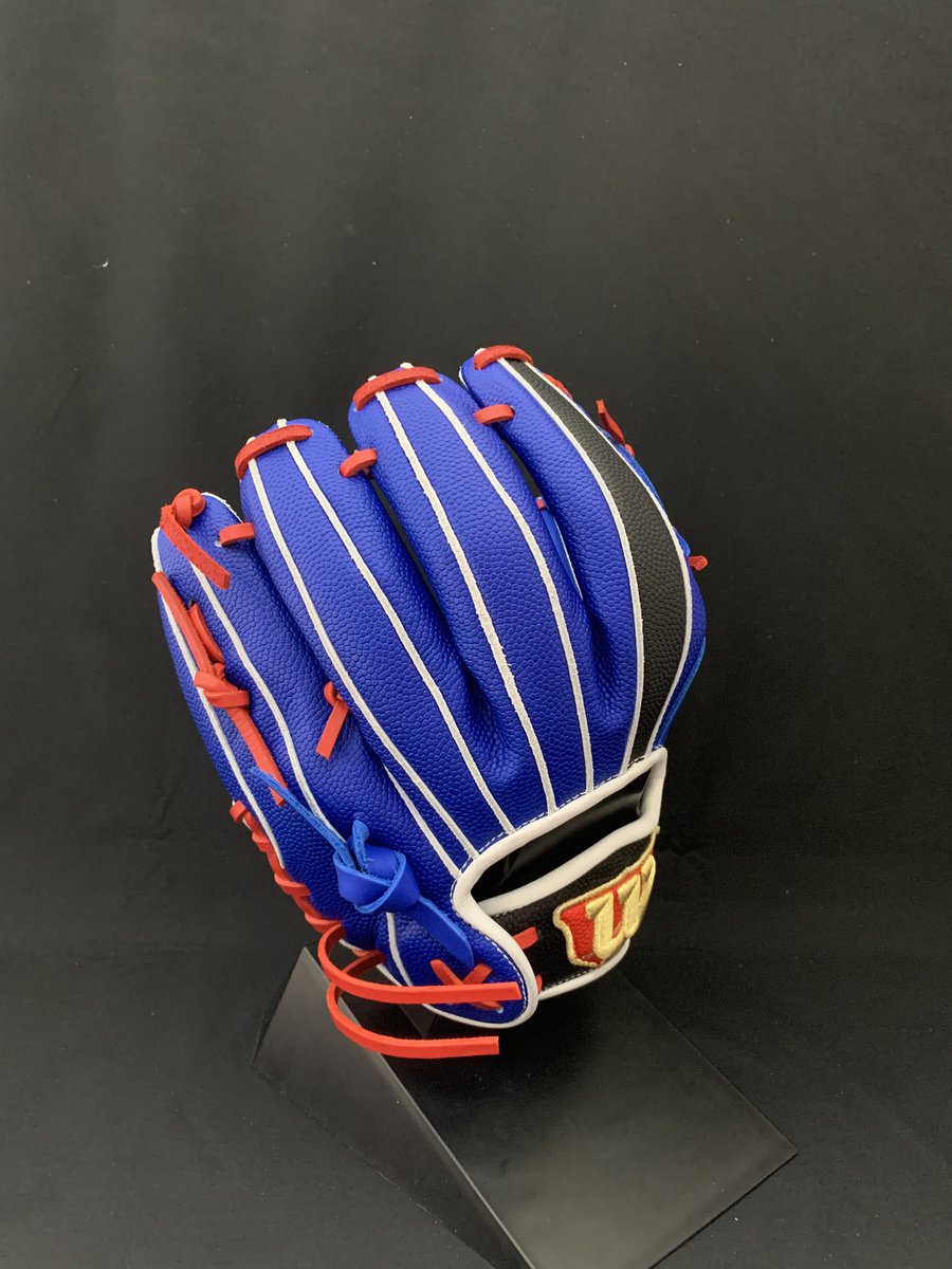 info42648043's tweet photo. USA🇺🇸でも人気の小指2本入れに適した型をベースに開発した球際にも強い最強のジュニアグラブ☝️

各1個ずつですのでお早めに😊

#すみれスポーツ #wilsonbaseball #wilson #ウイルソン #mlb #メジャーリーグ #軟式ジュニアグラブ https://t.co/OFyv4iVY3o