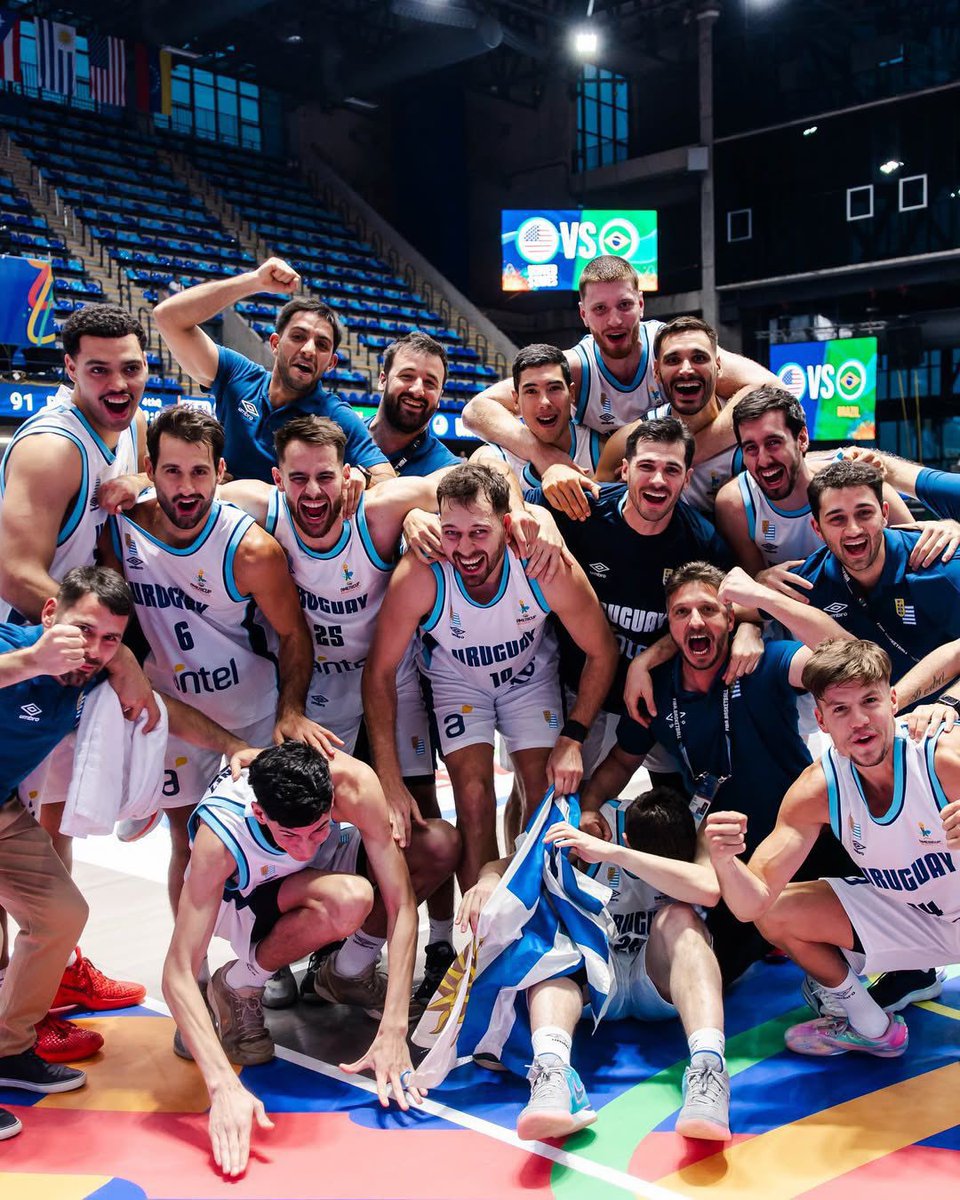 La JAURIa de Gerardo.

Vamos por más‼️

#URUxBT