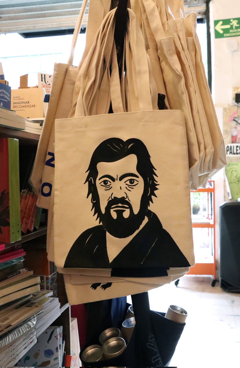 correomayormx's tweet image. Las mañanitas a Julio Cortázar. 
#juliocortazar 
#totebagsliterarias #bolsasliterarias
Consíguela en tu librería independiente favorita!!! #CDMX #Edomex
@nabordecampos