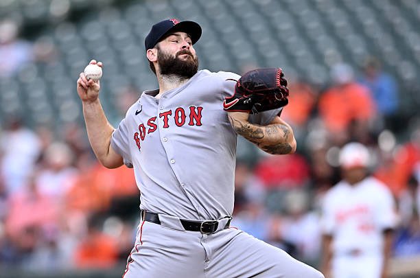 8 IP, 4 H, 0 ER, 1 BB, 8 K #Gio 🔥