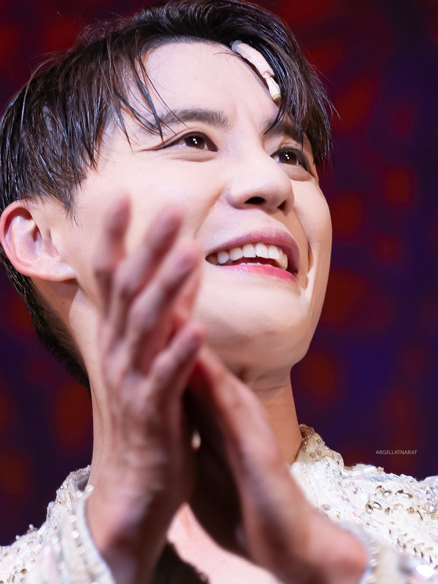 앞으로의 1000회도 응원해❤️‍🔥🎶

#뮤지컬배우김준수_천번의감동
#KIMJUNSU_1000th_STAGE

행복한 하루 보내길🍀