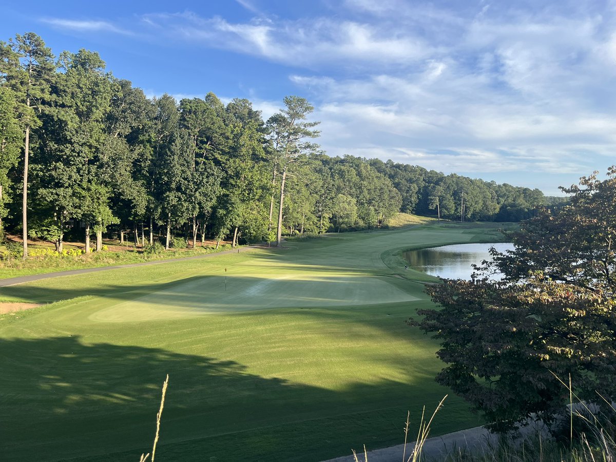 A beautiful day <a href="/Chriscupit/">Chris Cupit</a>’s spectacular <a href="/RivermontGC/">Rivermont Golf Club</a> tonight for <a href="/OglethorpeUniv/">Oglethorpe University</a> <a href="/GoPetrels/">Oglethorpe Athletics</a> men’s golf. Perfect conditions, perfect weather and some good scores today.