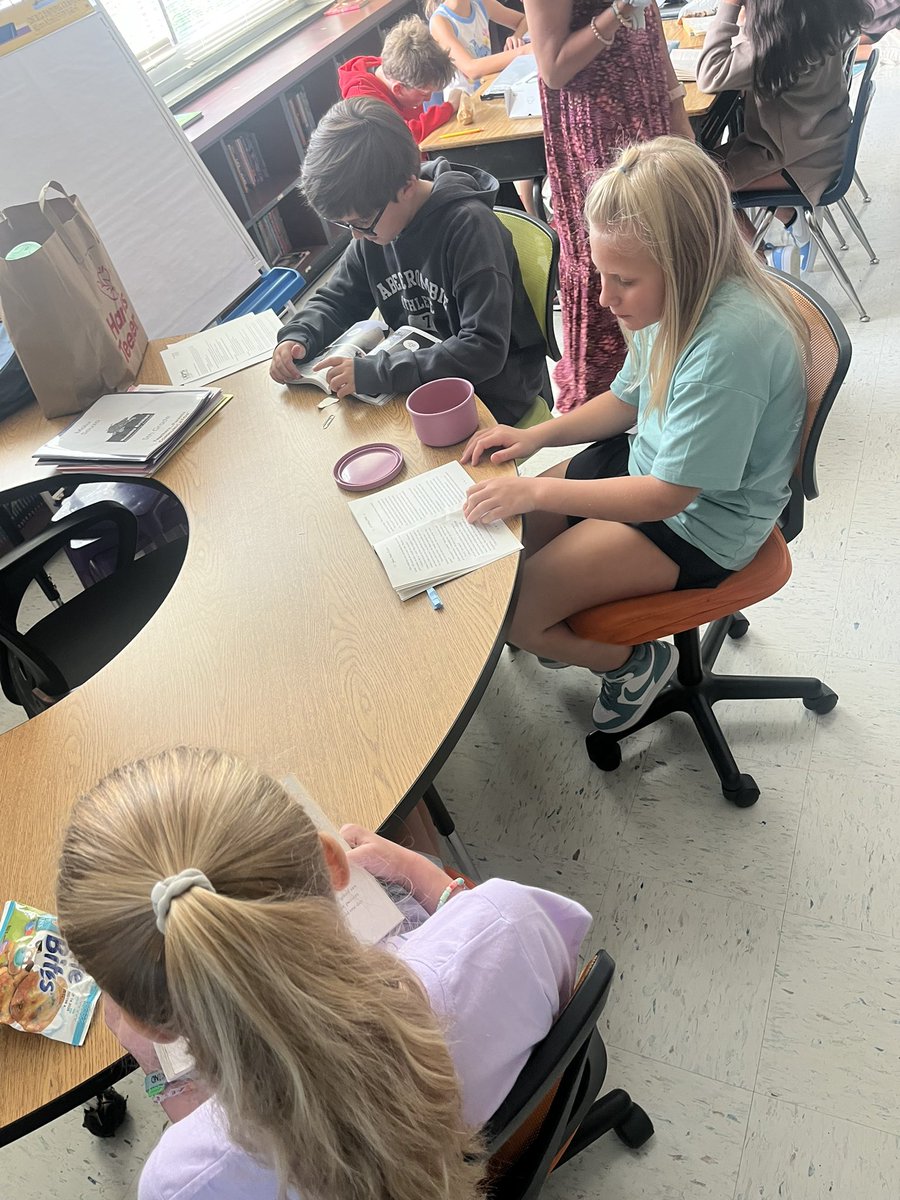 Mrs.Deal_CF_UCPS (@mrsdeal_coach) on Twitter photo Snacks are much better when we can enjoy them with a good book 📕 We loved seeing students dive into authentic texts on Day 2! Taking time to foster a love for literacy #StrongerTogether <a href="/GinaChisum1/">Gina Chisum</a> <a href="/MrsAmyWeddine/">Amy Weddine</a> <a href="/AGHoulihan/">Andrew G. Houlihan</a> <a href="/HembyBridgeESNC/">Hemby Bridge Elementary School (NC)</a> Snacks are much better when we can enjoy them with a good book 📕 We loved seeing students dive into authentic texts on Day 2! Taking time to foster a love for literacy #StrongerTogether <a href="/GinaChisum1/">Gina Chisum</a> <a href="/MrsAmyWeddine/">Amy Weddine</a> <a href="/AGHoulihan/">Andrew G. Houlihan</a> <a href="/HembyBridgeESNC/">Hemby Bridge Elementary School (NC)</a>