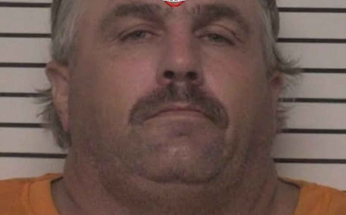 Arrestan a hombre por posesión de anfetaminas: No tendrá derecho a fianza , que opina usted? 

progresohispanonews.com/2025/08/26/arr…

Cortesía: Facebook @iredellFirewire