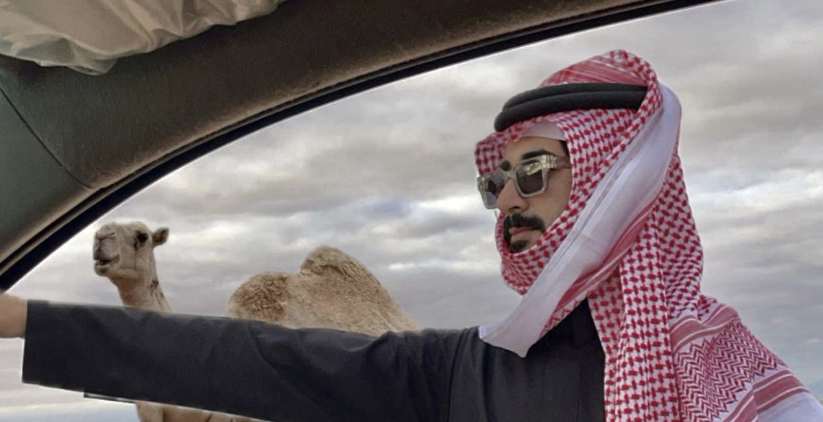ffiixe's tweet photo. أن كان شمسَك تساومني علىٰ ظِلك 
ماعاد ابيّ منك لا شمس .. ولا فيّه

امّا تعال لقلبٍ فز لك كلك
ولا اتركني ما أبي لك بالهوىٰ جيّه

" مساعد الرشيديَ " https://t.co/CxtVElQzl0