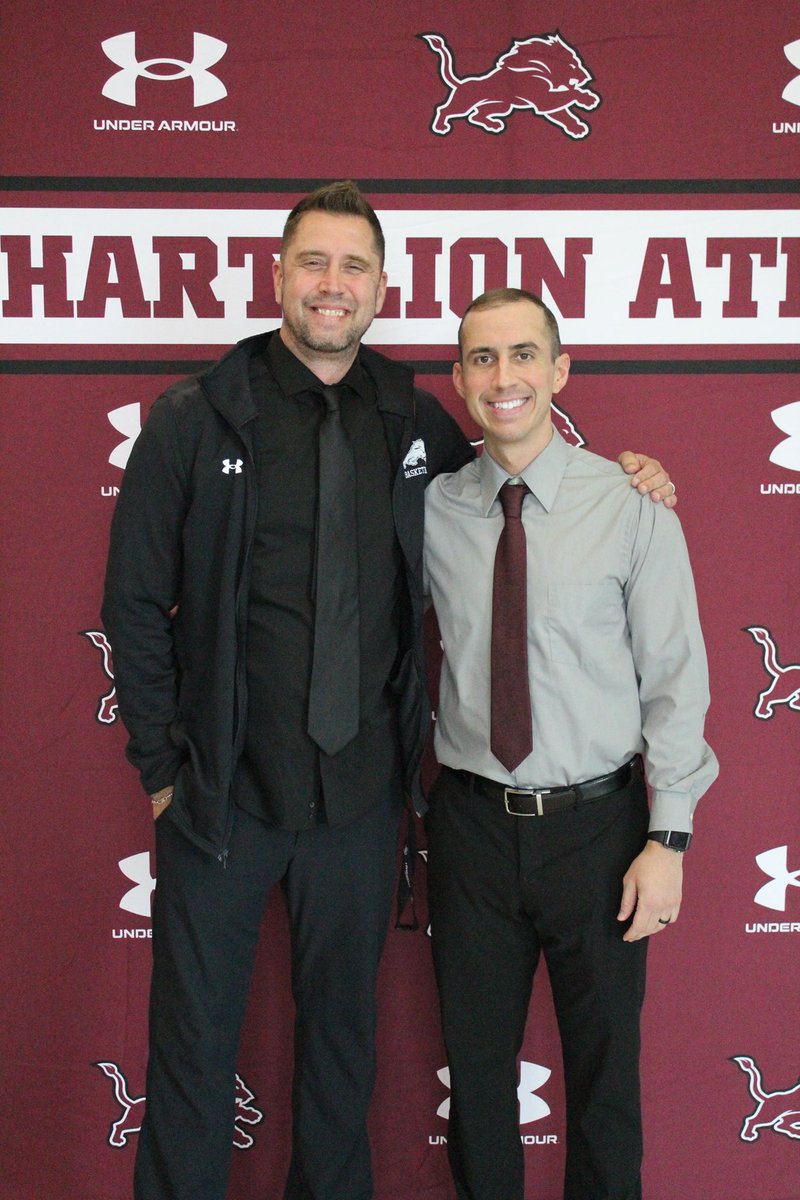 Happy Birthday to our Offensive Coordinator
<a href="/Coach_Vi_Hayes/">L.L. Hayes</a> He is one of the best to do it!! 😤🤘🏽So thankful for all that you do for our program!