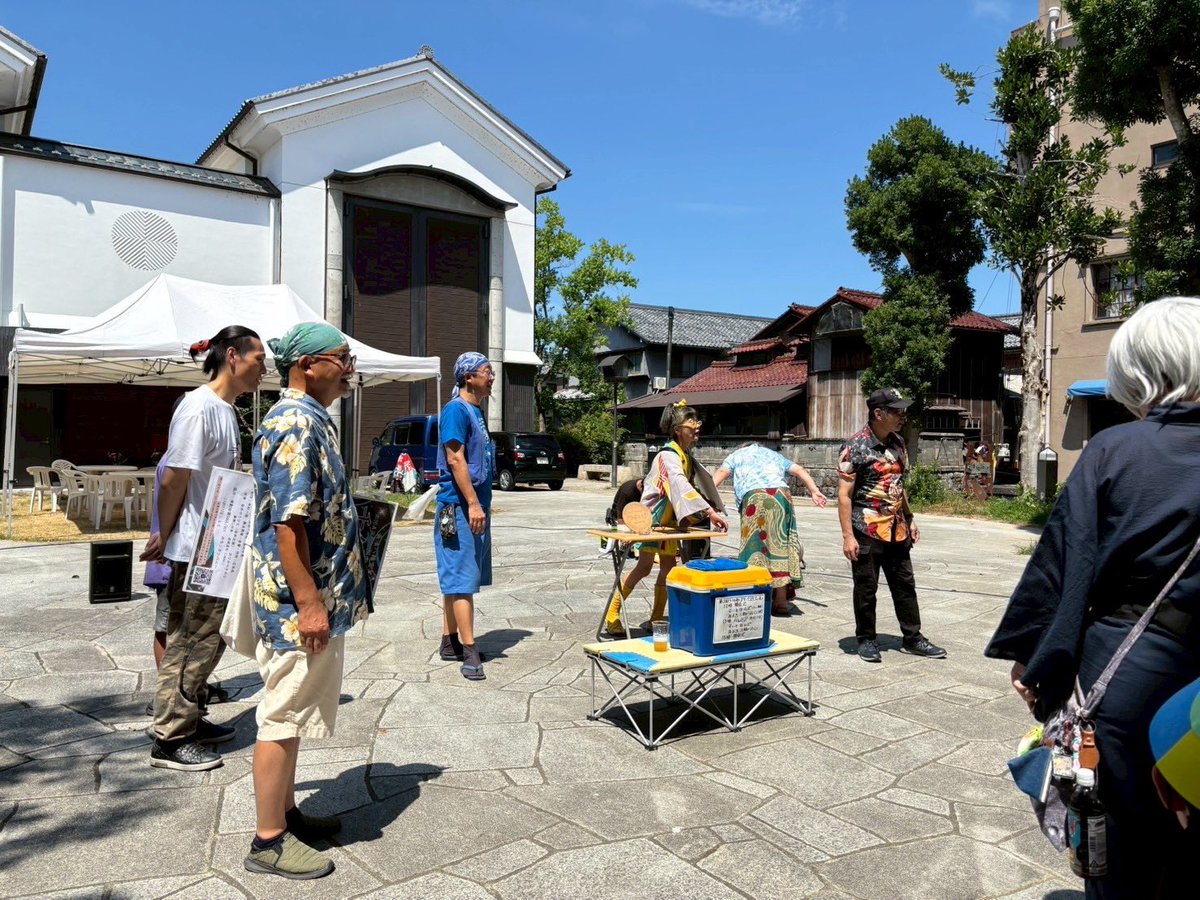 【第1回・うつけ市】

第2回開催決定！
詳細は後日発表！！

 #滋賀県 #長浜市 #イベント #琵琶湖 #親子で楽しめる #大道芸 #art #おにぎり #創作衣装
