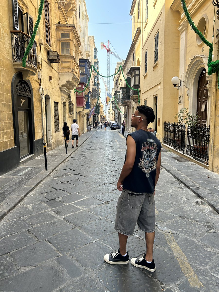 _sujay10's tweet image. 