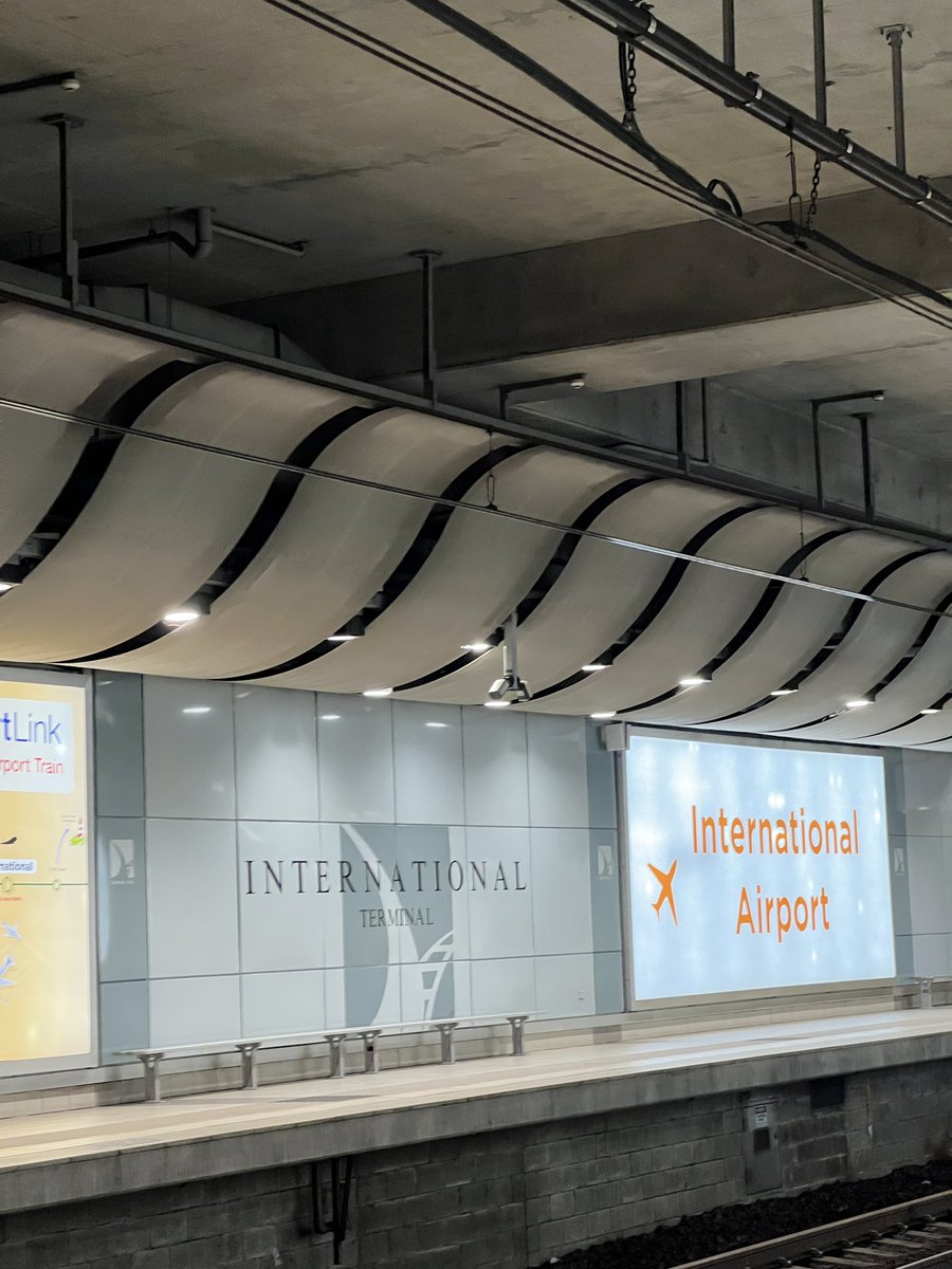 🦘 🏖️ ☀️ ⛱️🏙️