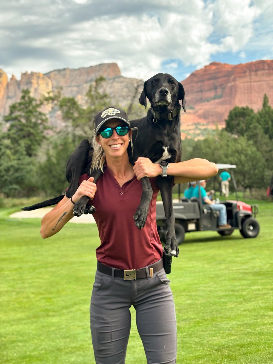 emcaseyturf's tweet image. Yall know I couldn’t miss out on a Barley boy appreciation post for #NationalDogDay Best assistant to the assistant superintendent a girl could ask for⛳️🐾