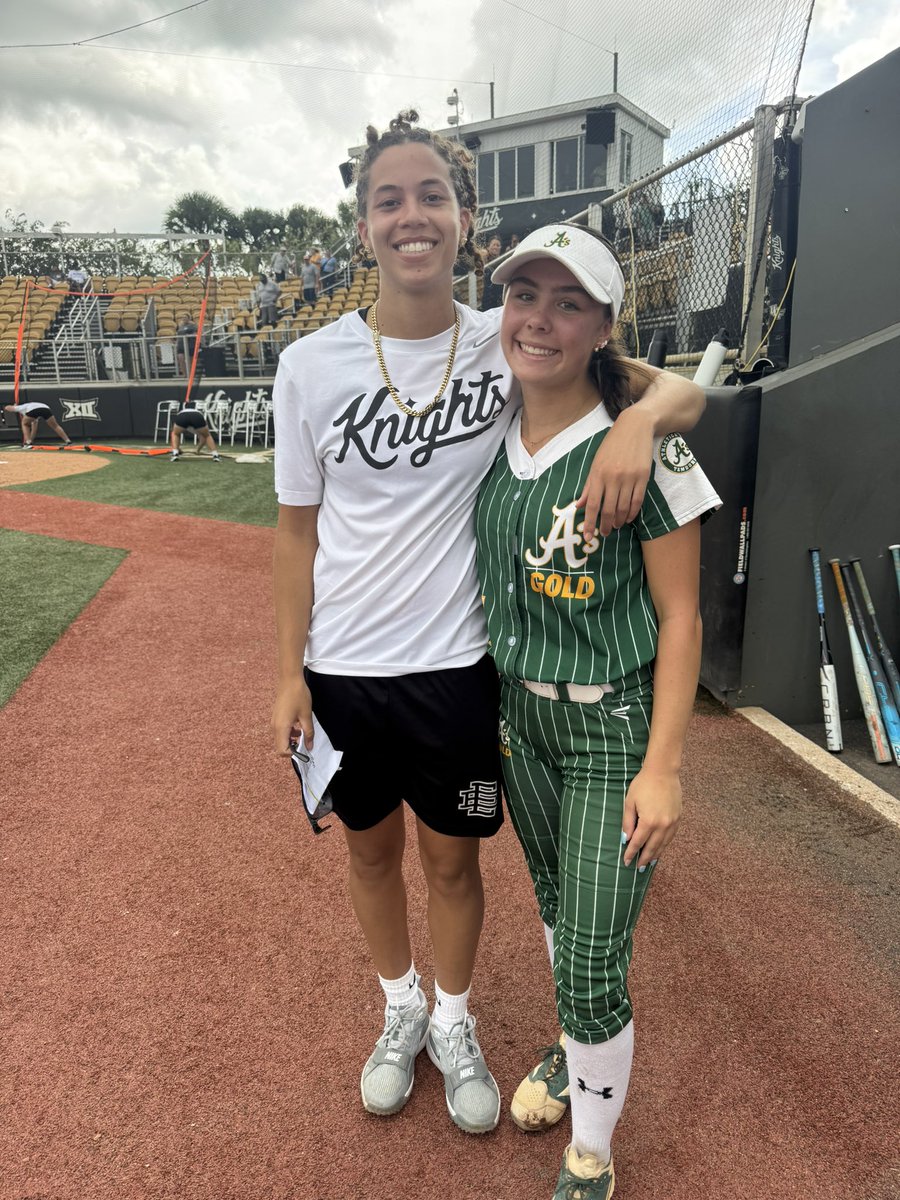 Had the best time in the hometown this weekend🗡️🗡️🗡️! Huge thank you to <a href="/CoachBallMalone/">Cindy Ball-Malone</a> for always putting on a great camp. Always love the one on one feedback from these coaches, and getting on the field to compete. <a href="/noahbsanders/">Noah Sanders</a> <a href="/SPestrak/">Stacie Pestrak</a> <a href="/ShannonSaile/">Shannon Saile</a>