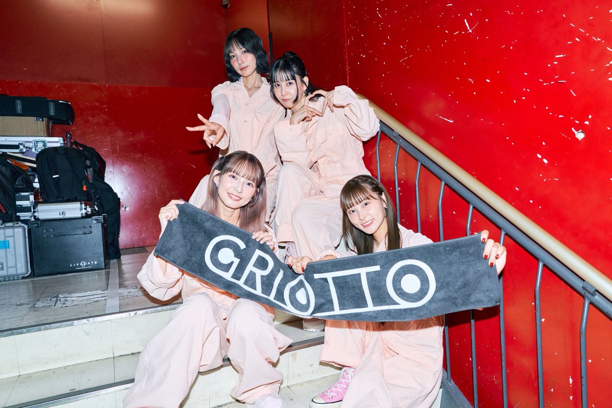 Aooo / Demooo メンバーサイン入り 非売品/超貴重】Aooo サイン入りデモ音源 （バラ売りOK） - メルカリ