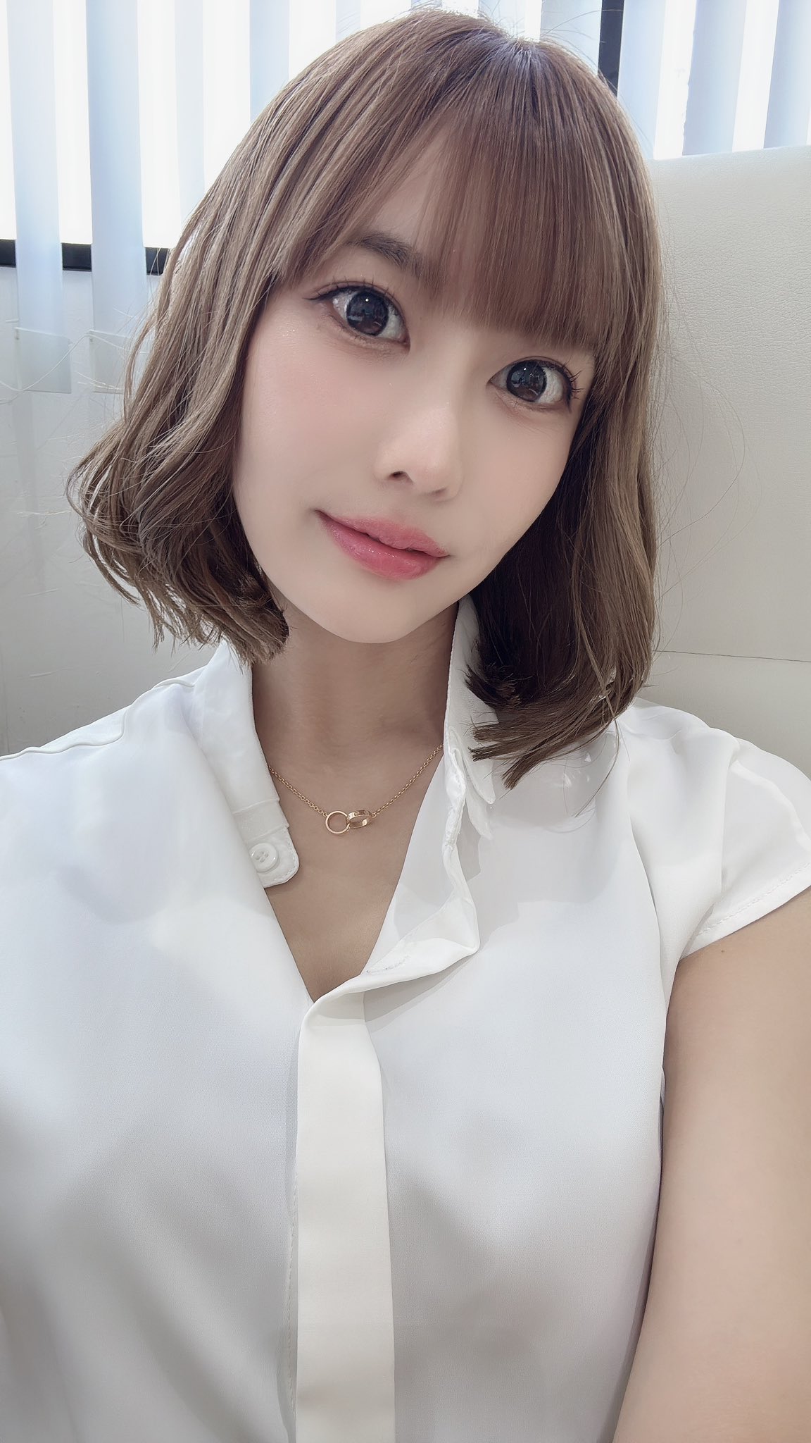 夏川あゆみ🩵AVVV女優 on X: 珍しく巻いてます t.coYqRp5YZgBI  X