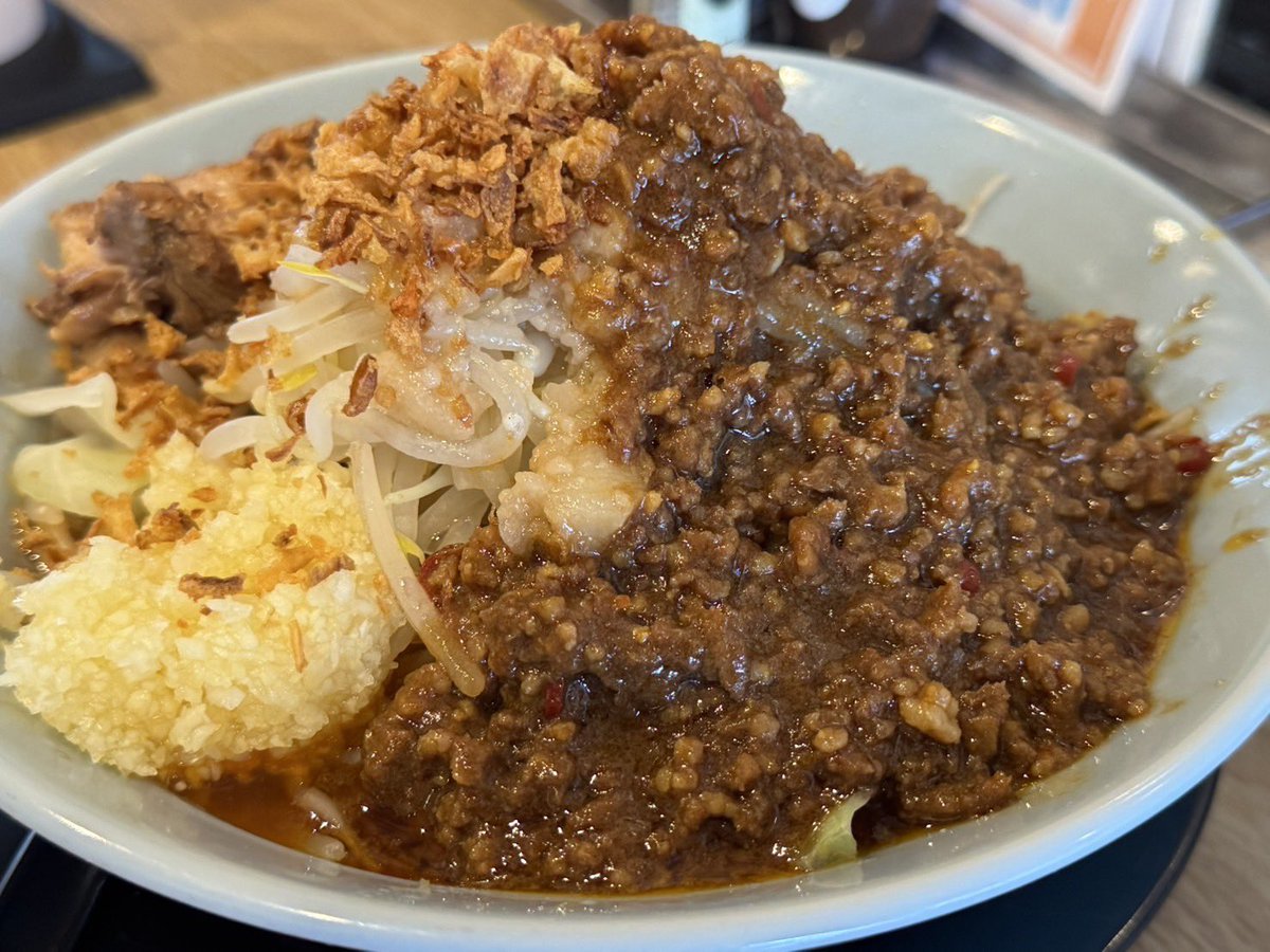 おはようございます。
本日は明石店のみ営業しております。

11:30〜14:30
19:00〜22:30
22:15ラストオーダー

東加古川店は定休日です。

数量限定で
麻婆トッピング150円
あります♪

写真はイメージです🙏

本日も宜しくお願い致しますm(__)m