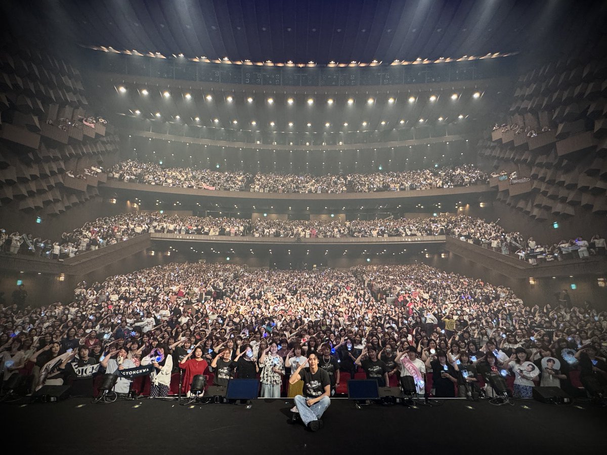 kanaioki's tweet photo. 2025 JUNG YONG HWA LIVE 'Director's Cut : Our Fine Days‘ IN JAPAN
大阪フェスティバルホールでした🎹✨

あっという間に終わってしまったなあ。
アンコール無限ループする勢いでしたw https://t.co/qzhXuuHJOK