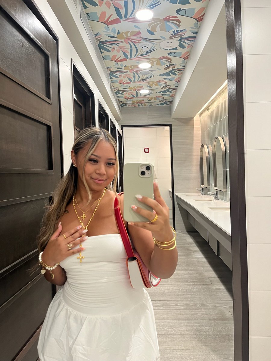 <a href="/milledescubren/">𝕏 Millennials Descubren 𝕏</a> Mi OF es gratis 🫶