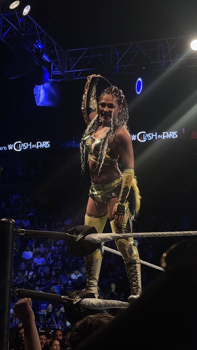 VaquerNation (@nationvaquer) on Twitter photo Giulia defeated Zelina Vega to retain the Women’s United States Championship at #WWEManchester
Pic credit- <a href="/shootings1argrl/">stargirl 🪅</a> Giulia defeated Zelina Vega to retain the Women’s United States Championship at #WWEManchester
Pic credit- <a href="/shootings1argrl/">stargirl 🪅</a>