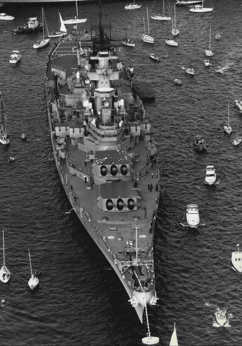 The USS New Jersey in Sydney Harbor, dwarfing everyone. ⚓️