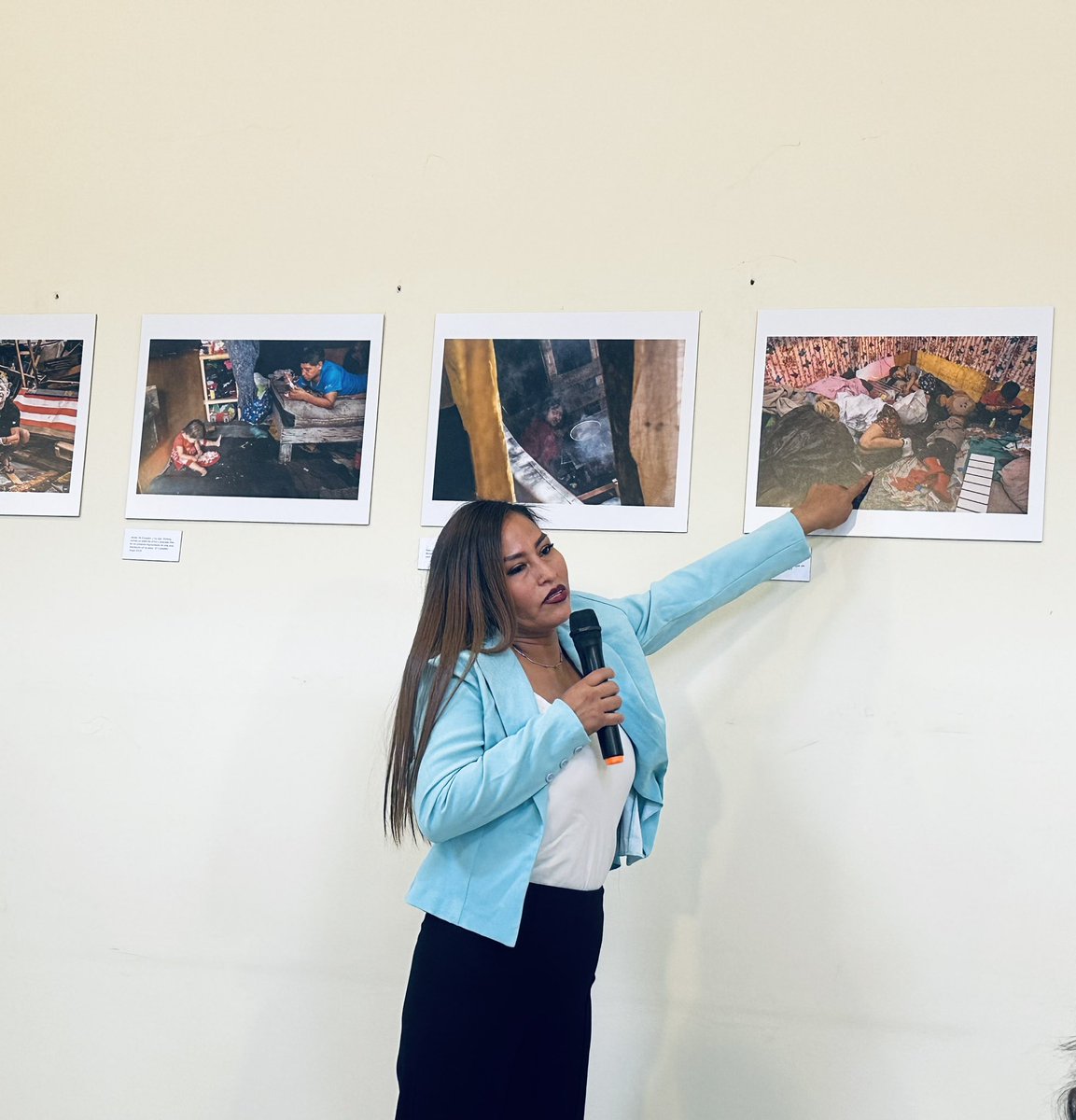 AcnurMexico's tweet photo. Junto a @ASEM_SRE y @CGAMHCDMX inauguramos la exposición “La soledad y más allá”. 
Las fotos de Keith Dannemiller muestran la fuerza y la esperanza de las personas forzadas a huir en la CDMX, invitándonos a acercarnos a sus historias desde la empatía y la solidaridad. https://t.co/SdLoVbtW7i