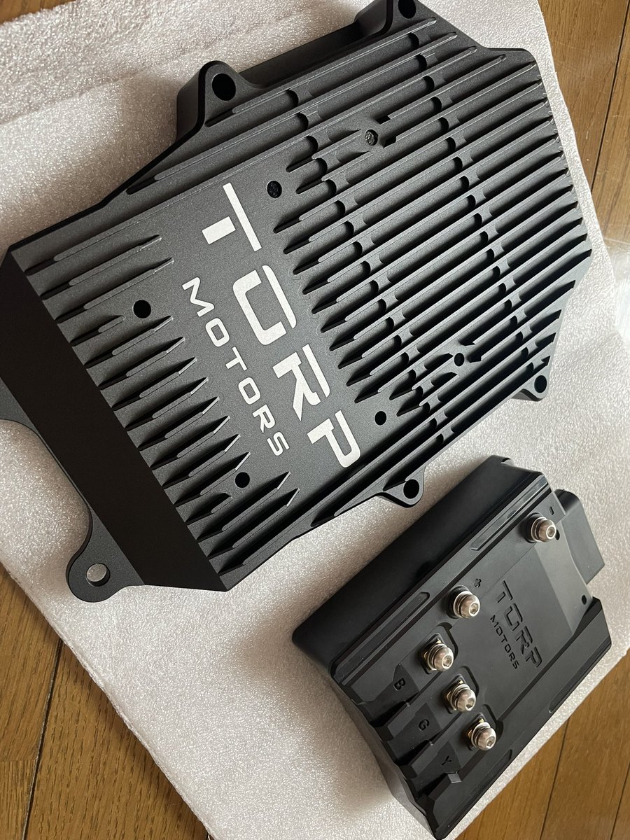 cbr_like's tweet image. クロアチアからTC1000届いた😆
#ultrabee
#ウルトラビー