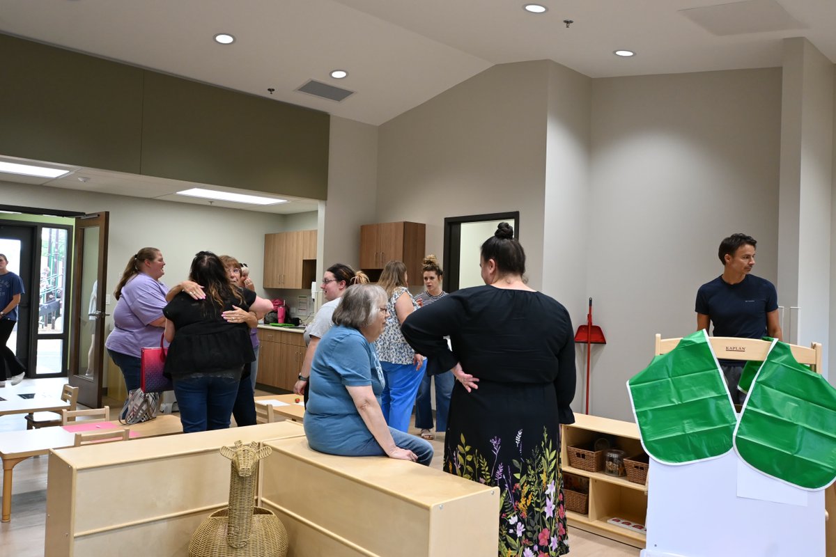 WeigandConstr's tweet image. We celebrated the ribbon cutting for the Westminster Wildcats Early Learning Academy with @IndWes & the Marion community. 🏫
We were proud to transform this former office building into an early learning hub in Grant County!
#IWU #EarlyDevelopment #Wildcats