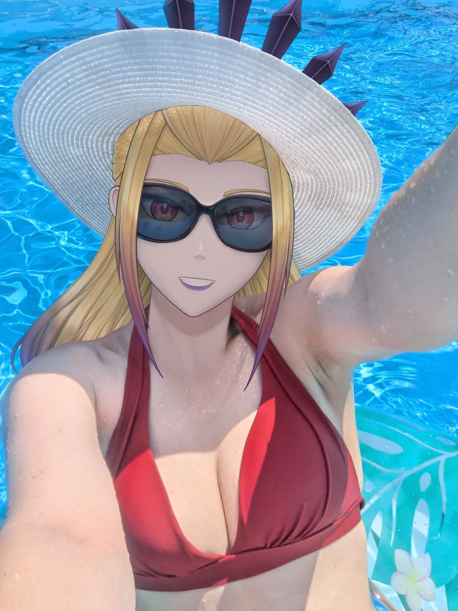 IrastoRita's tweet photo. Water Park Day!
The day was hot, but my bod is hotter!🥵

With blue water and sun, getting the lighting was a fun challenge. Also the close cast shadows are more intense which made things even trickier. https://t.co/QfcyTUba1x