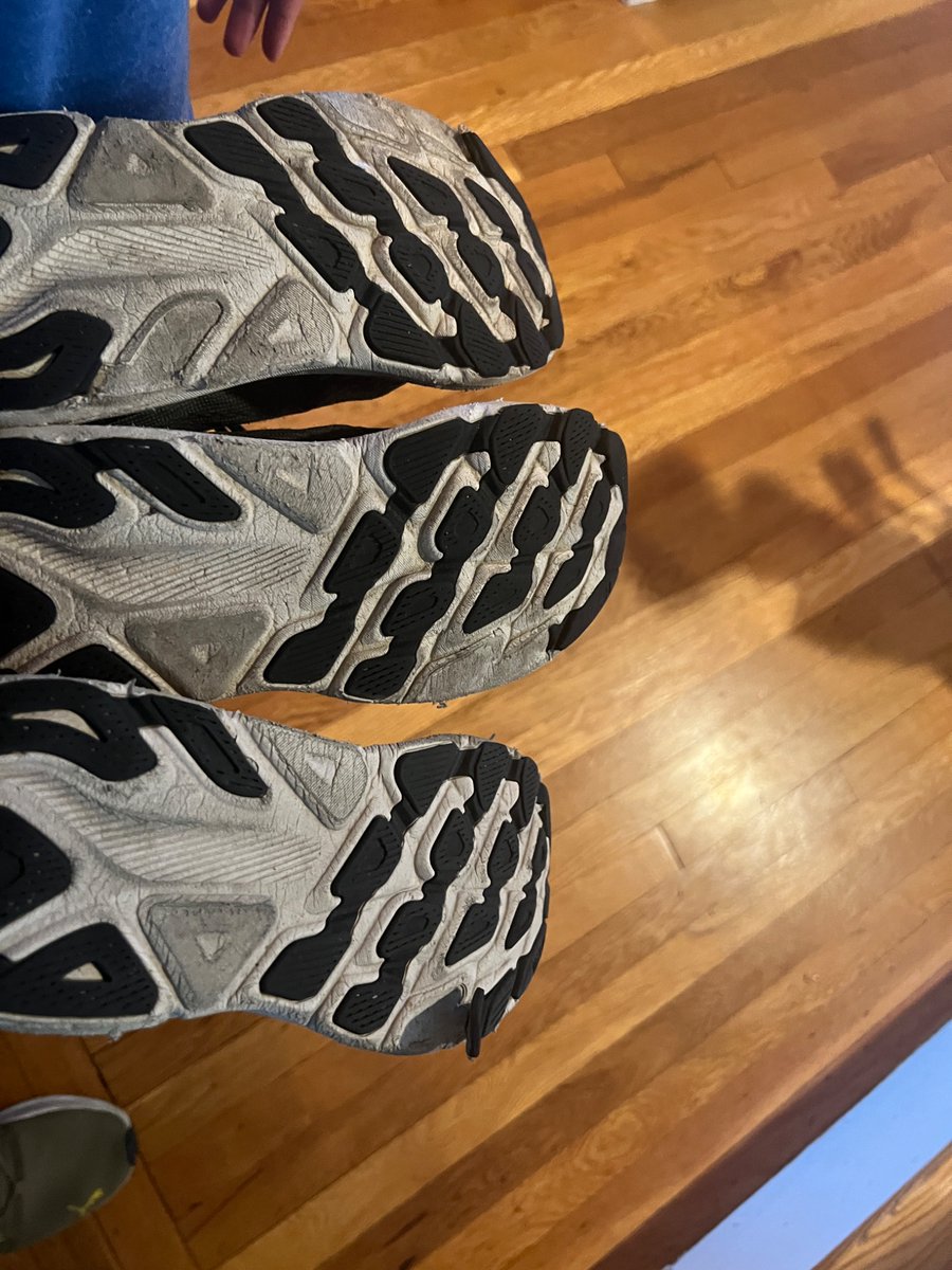 Kjmass1's tweet photo. @hoka Two sets of kids shoes failing in the same spots, within 1-2 months of purchase. Is that normal wear and tear by your standards? https://t.co/ZMstSisY9A
