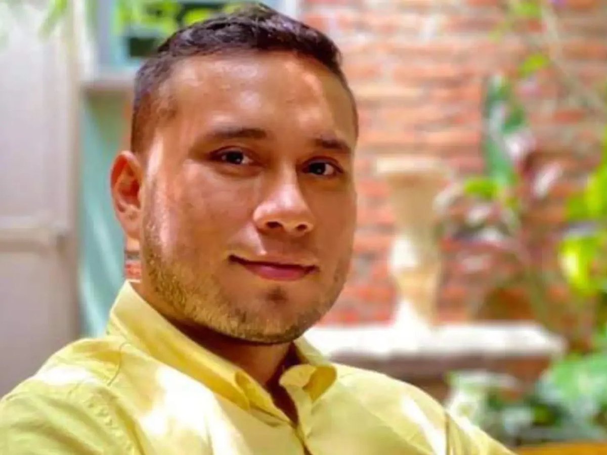 Iván Colmenares es un abogado cucuteño que fue detenido en Venezuela el 01 de noviembre del año pasado cuando venía a visitar a su familia desde Arauca y decidió, como muchos, hacerlo a través del vecino país por ser un trayecto mucho más corto. Desde entonces, solo ha podido