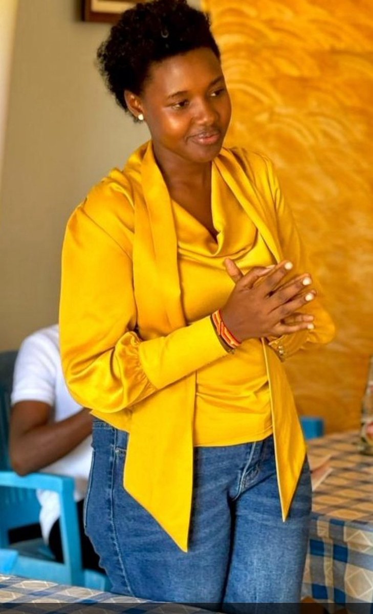 FatwesTv's tweet image. #TimeCheck: it&apos;s 04:47am but up to now no one has been told to lineup behind @KanyesigyeMerc1 or @AmpaireDiana in this Youth election at Kololo where @NRMOnline election is being conducted. @FatwesTv #updates