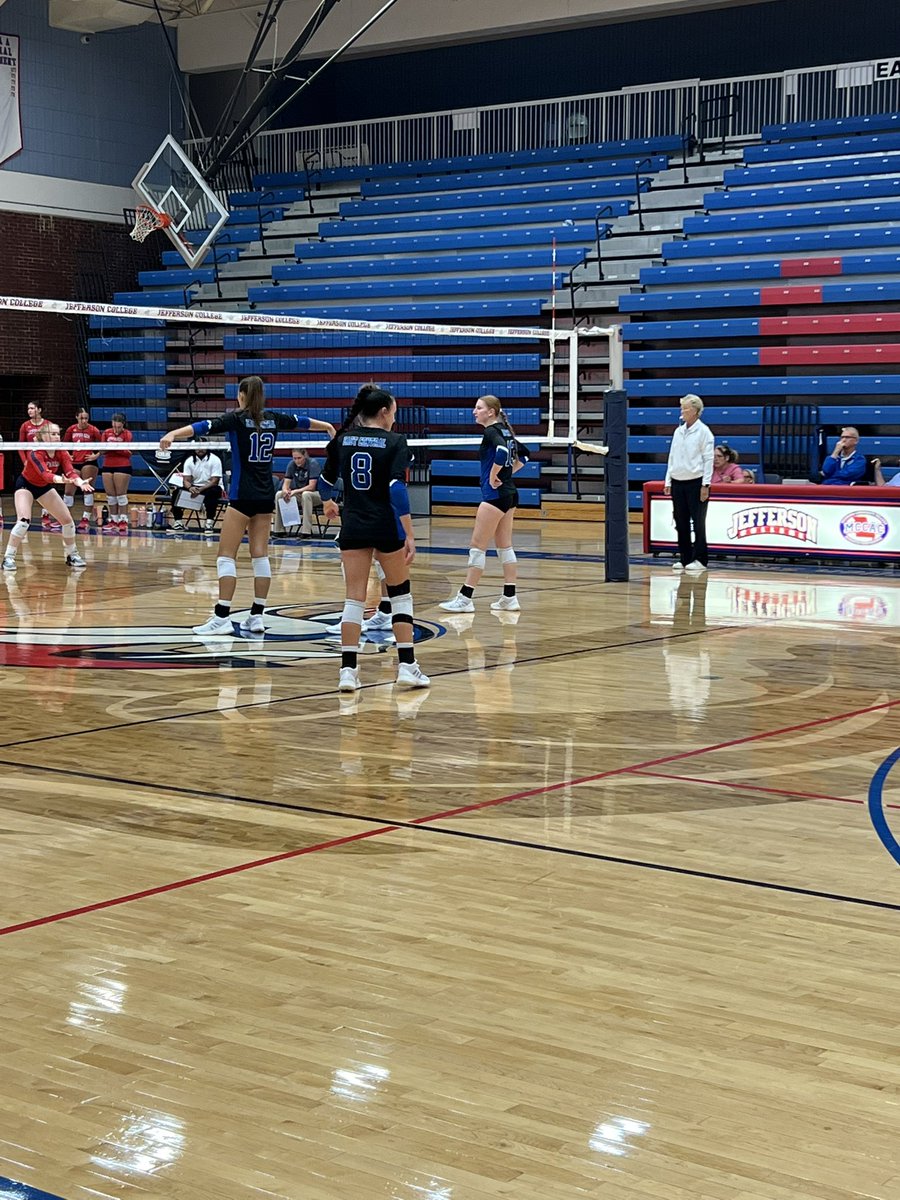 We had a great night at the East Central @ Jeffco game! Always enjoy watching and supporting our alum as they continue playing the game we all love!

Great job, Liz Skaggs! 💛