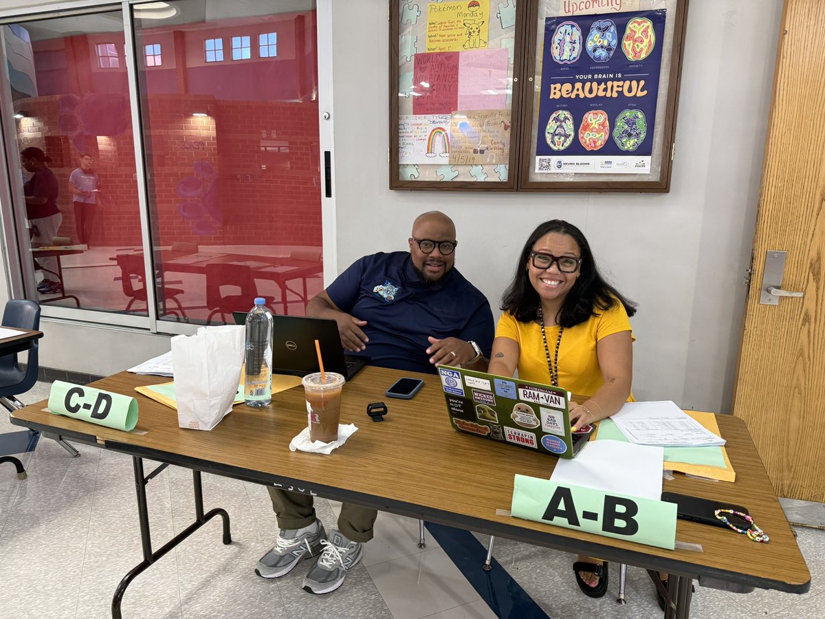 Let’s STRIVE for 5! 💫 9th Grade Academy Pride shining bright. Wishing everyone a Happy First Day of School and an amazing year ahead! 📚✨ 

#StriveFor5 #AcademyPride #FirstDayOfSchool