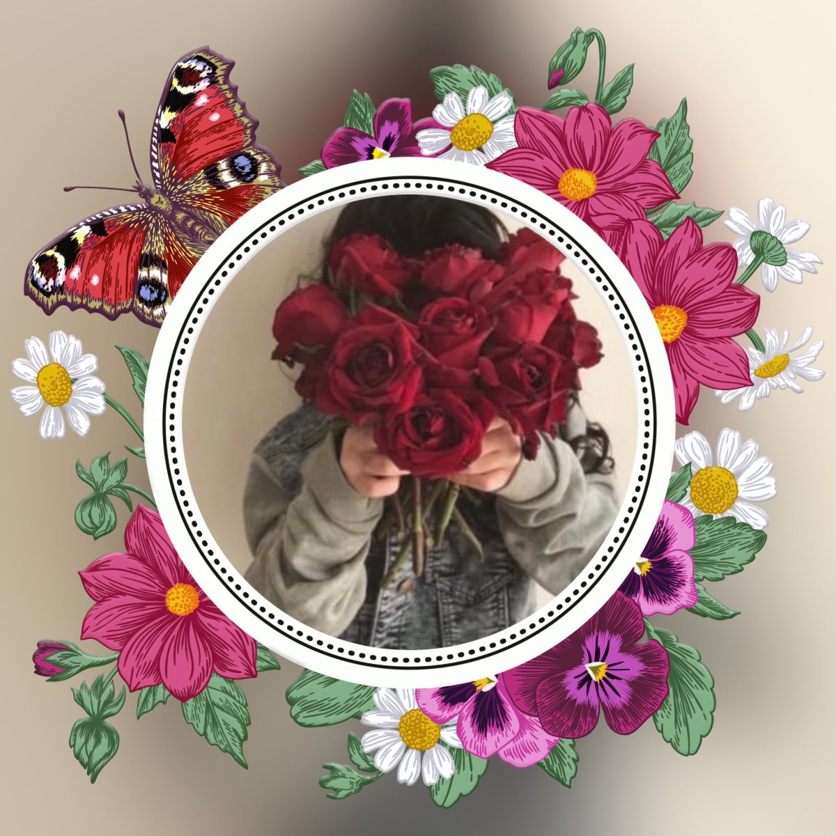 هي اختي
وصديقتي وحبيبتي وأمان قلبي
اللهم احفظ لي هذه النعمه
وادمها لي يارب 
اختي وصديقتي الغالية( مهاوي )
     ❤️