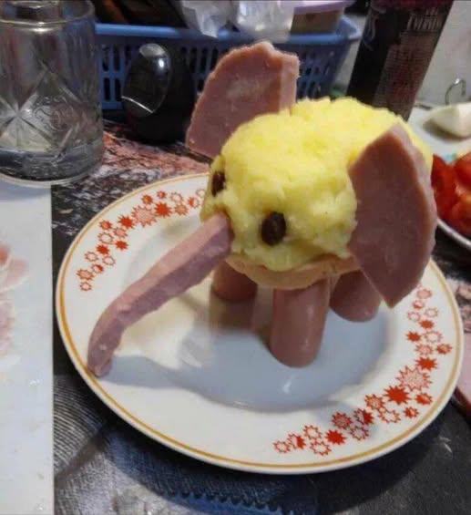 <a href="/horridibujos/">𝒶</a> Mejor una elefanchicha.