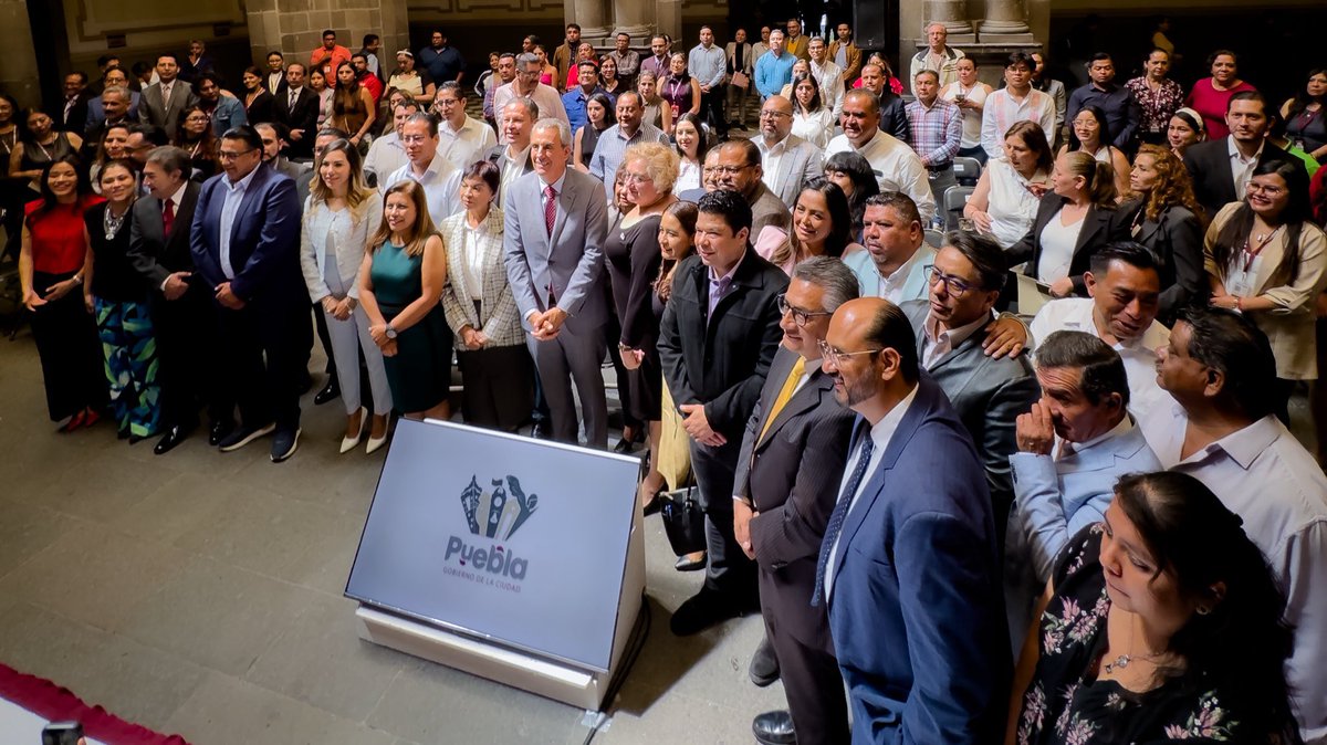 📌 Acompañé al alcalde en la Firma de Convenio de Colaboración entre el <a href="/PueblaAyto/">Ayuntamiento de Puebla</a> y la Secretaría Ejecutiva del Sistema Estatal Anticorrupción.

🤝 Se presentó la interconexión al Sistema de Declaraciones, una herramienta que fortalece la transparencia y la rendición de cuentas
