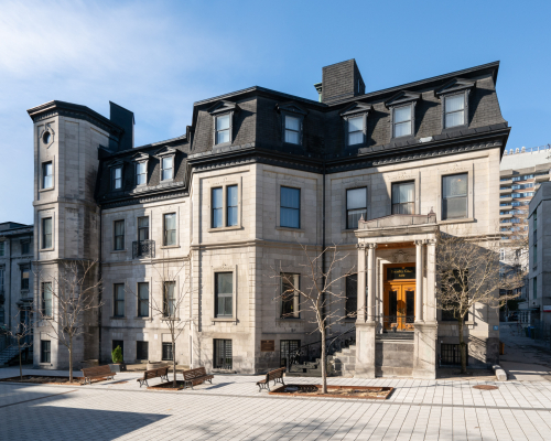 Web4Eternal's tweet image. A 2025 Dobson X1 Accelerator Graduate our founder @NateVegh has been invited to pitch Eternal Gardens to Canada&apos;s Top VC&apos;s and investors at the prestigious McGill Faculty Club for the launch of the McGill Dobson Centre for Entrepreneurship&apos;s International Fundraising Tour.