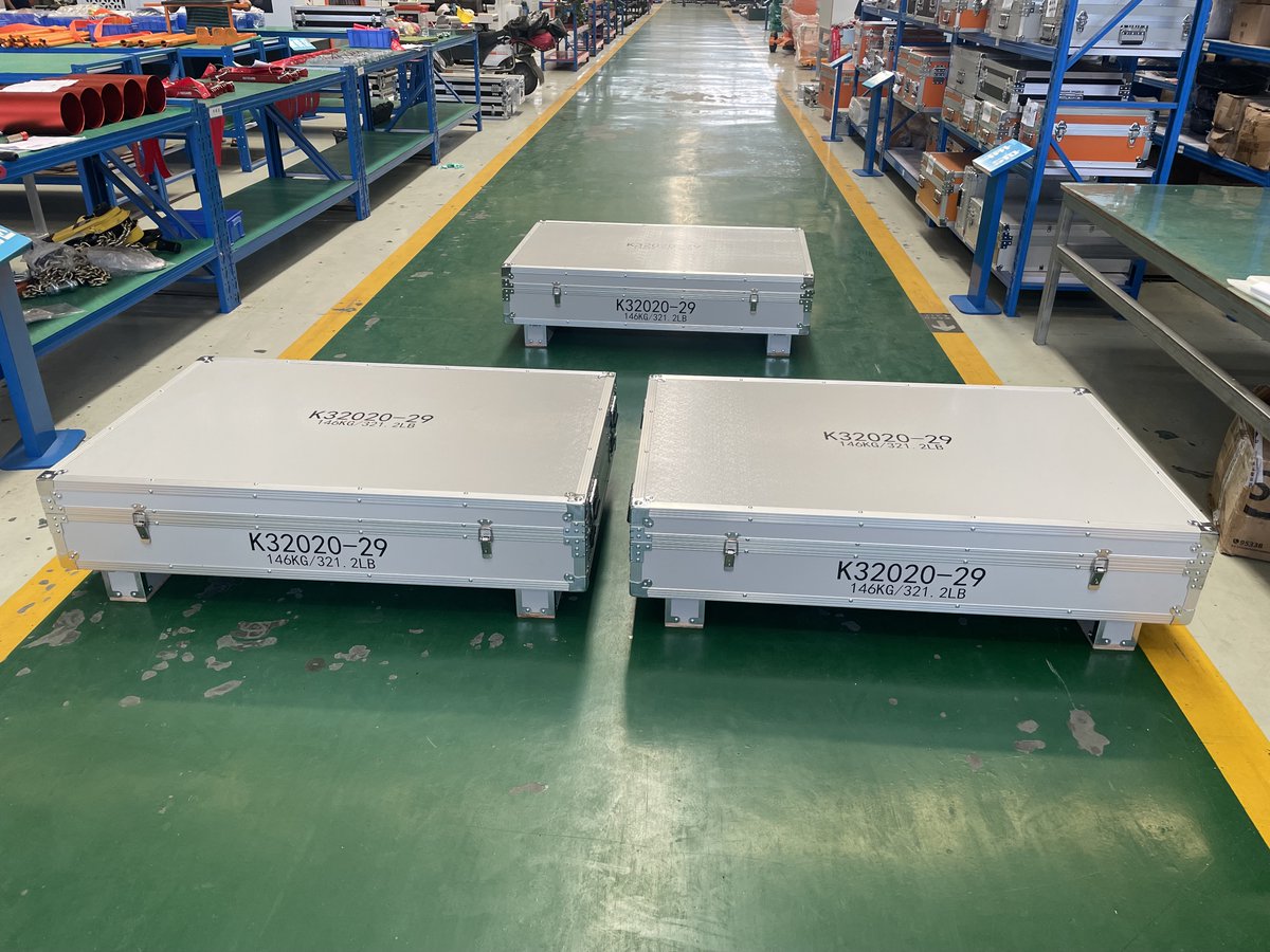 aviationiflygse's tweet image. 🛠 K32020-29 toolkits: Neat layouts, dedicated numbering, every tool in its place—from component removal to system testing, safeguarding flight safety down to the last detail. Reliability in action, safety in the skies ✨
#GSE #GroundSupport #AviationTools #AerospaceTools