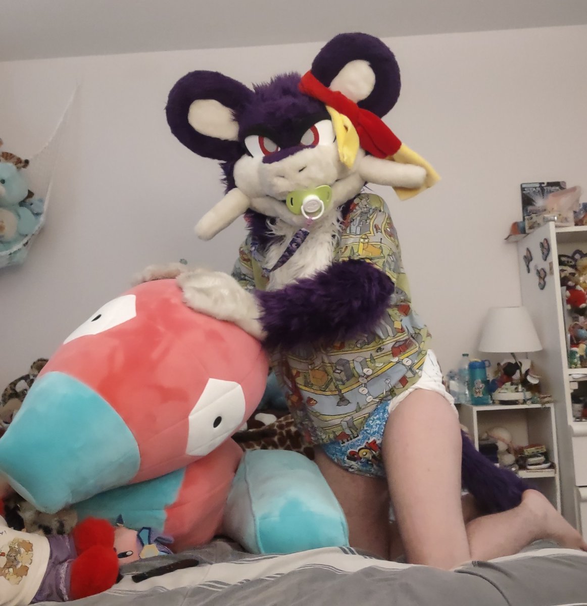 CW clean diaper 

Bwuh~!
#babyfur #fursuiting