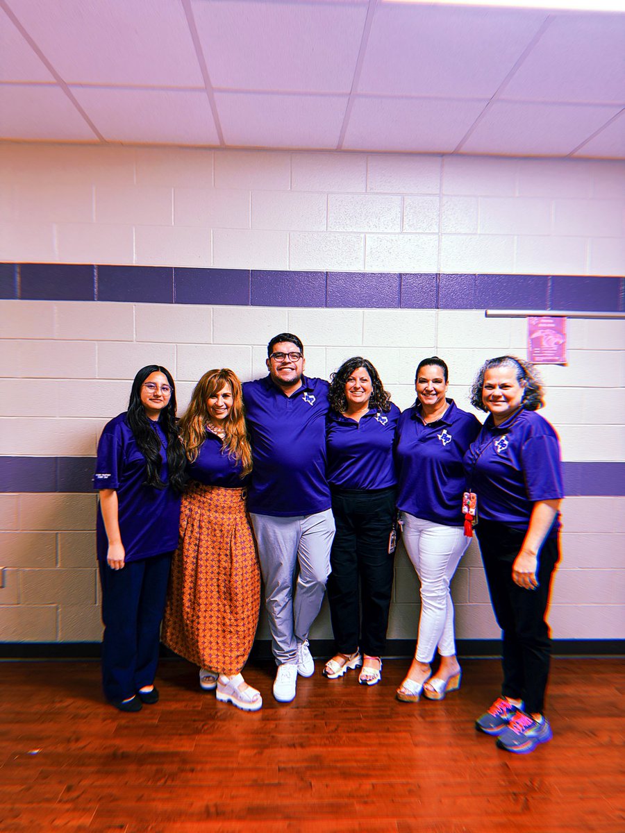 Señorita Elman tweet media