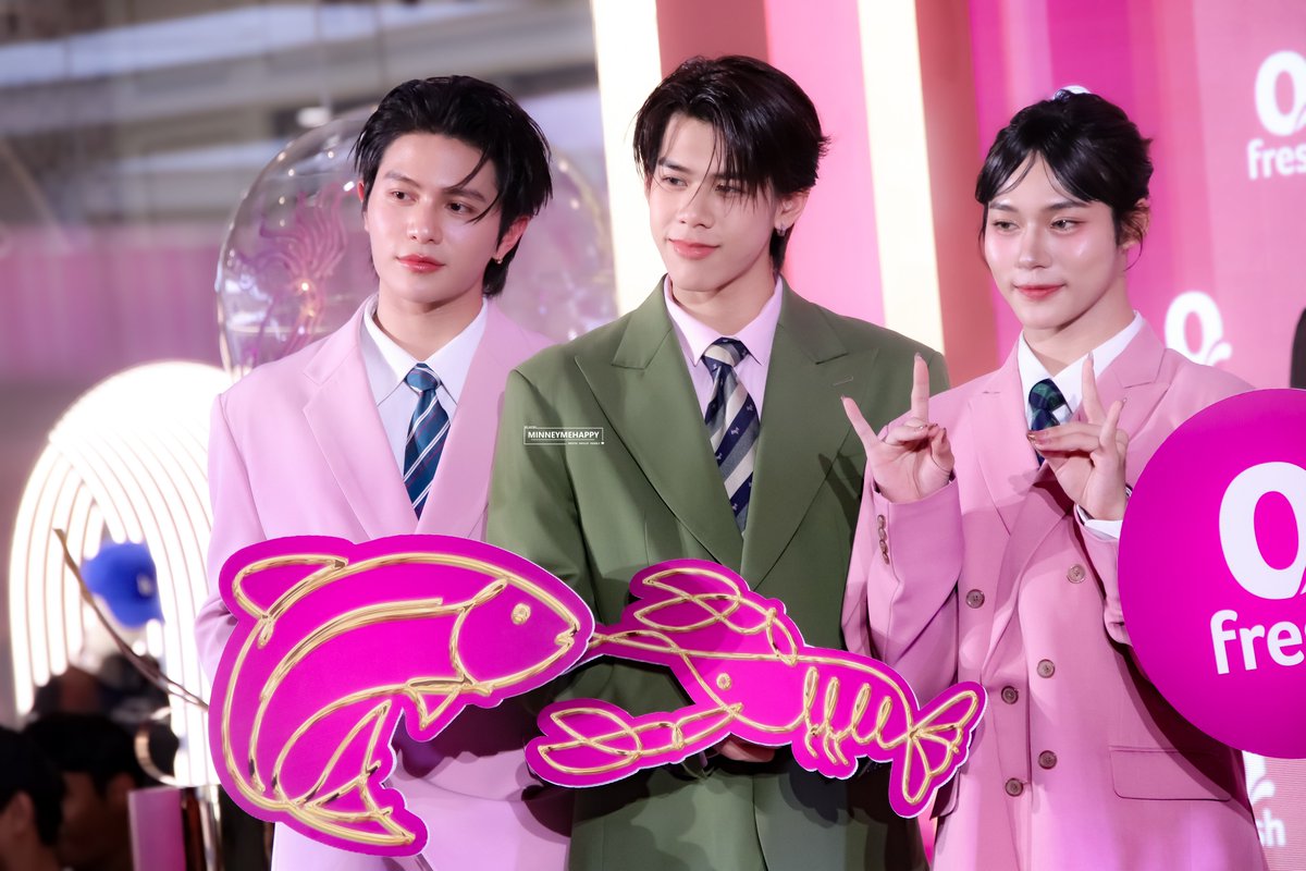 🦈 𝐌𝐢𝐧𝐧𝐞𝐲𝐦𝐞𝐇𝐚𝐩𝐩𝐲 🐈⬛✨️ (@minneymehappy_) on Twitter photo 🔁 Re-Upload file error (🟰) 🔁 Re-Upload file error (🟰)