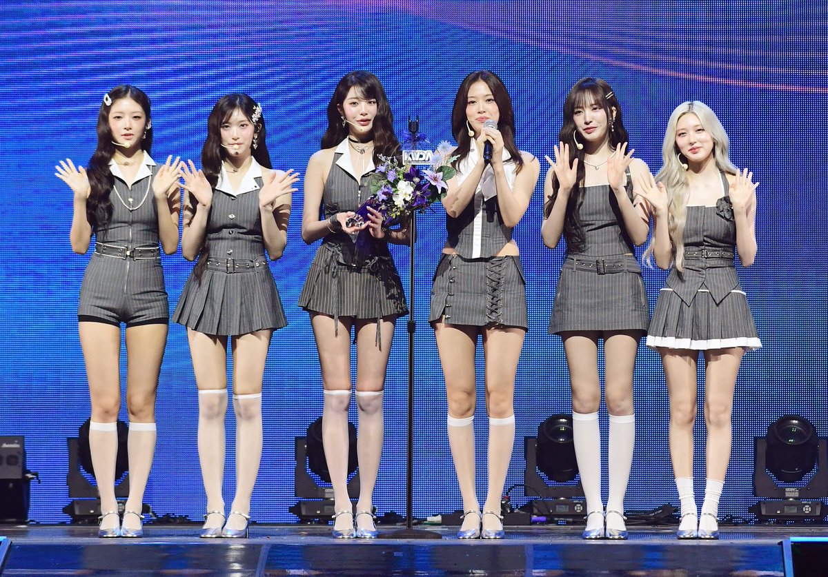 K-WORLD DREAM AWARDS tweet media