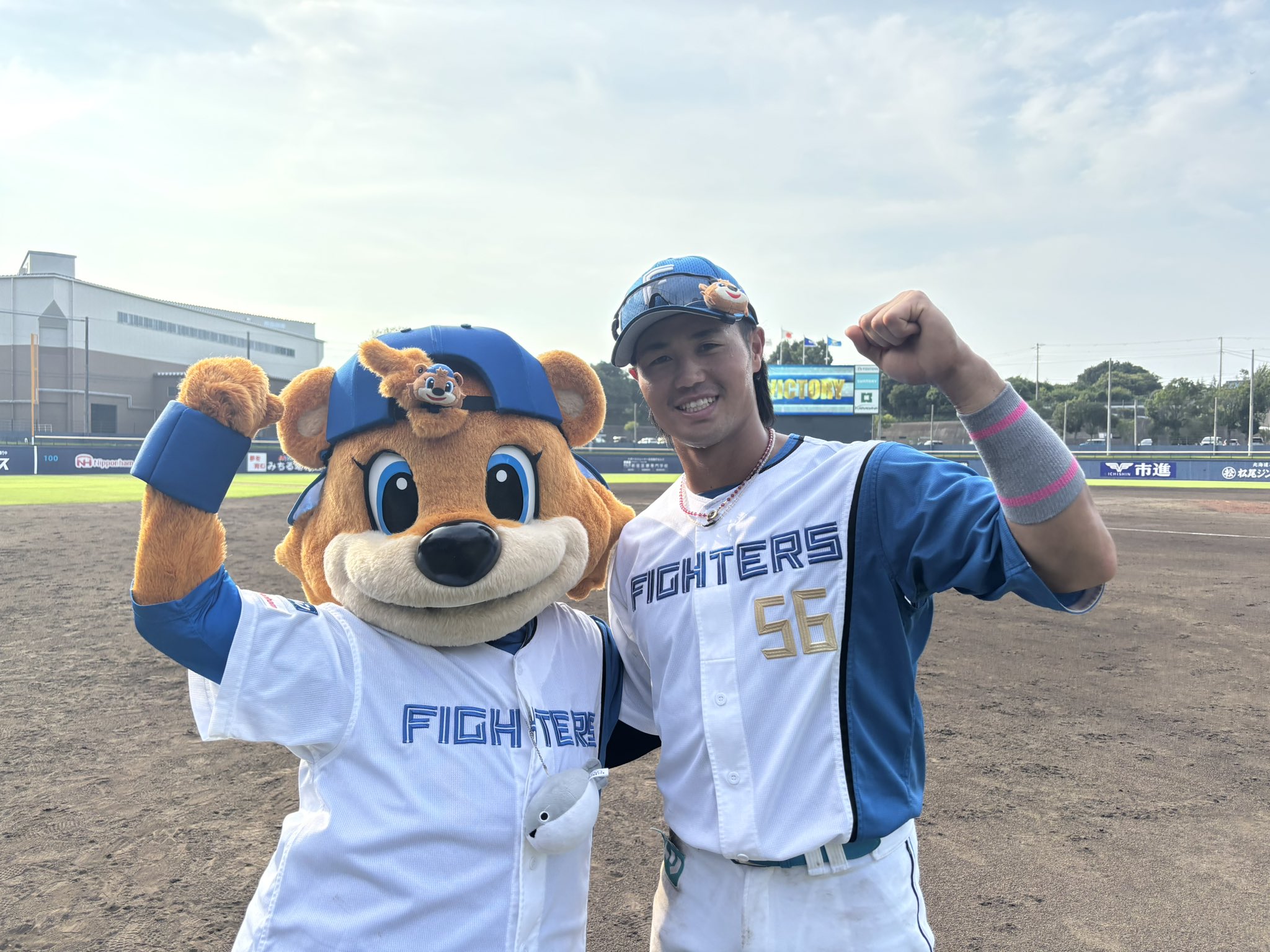ファイターズ 細川凌平ユニフォーム 2XL 細川 凌平 グッズ ユニフォーム タオル｜北海道日本ハム