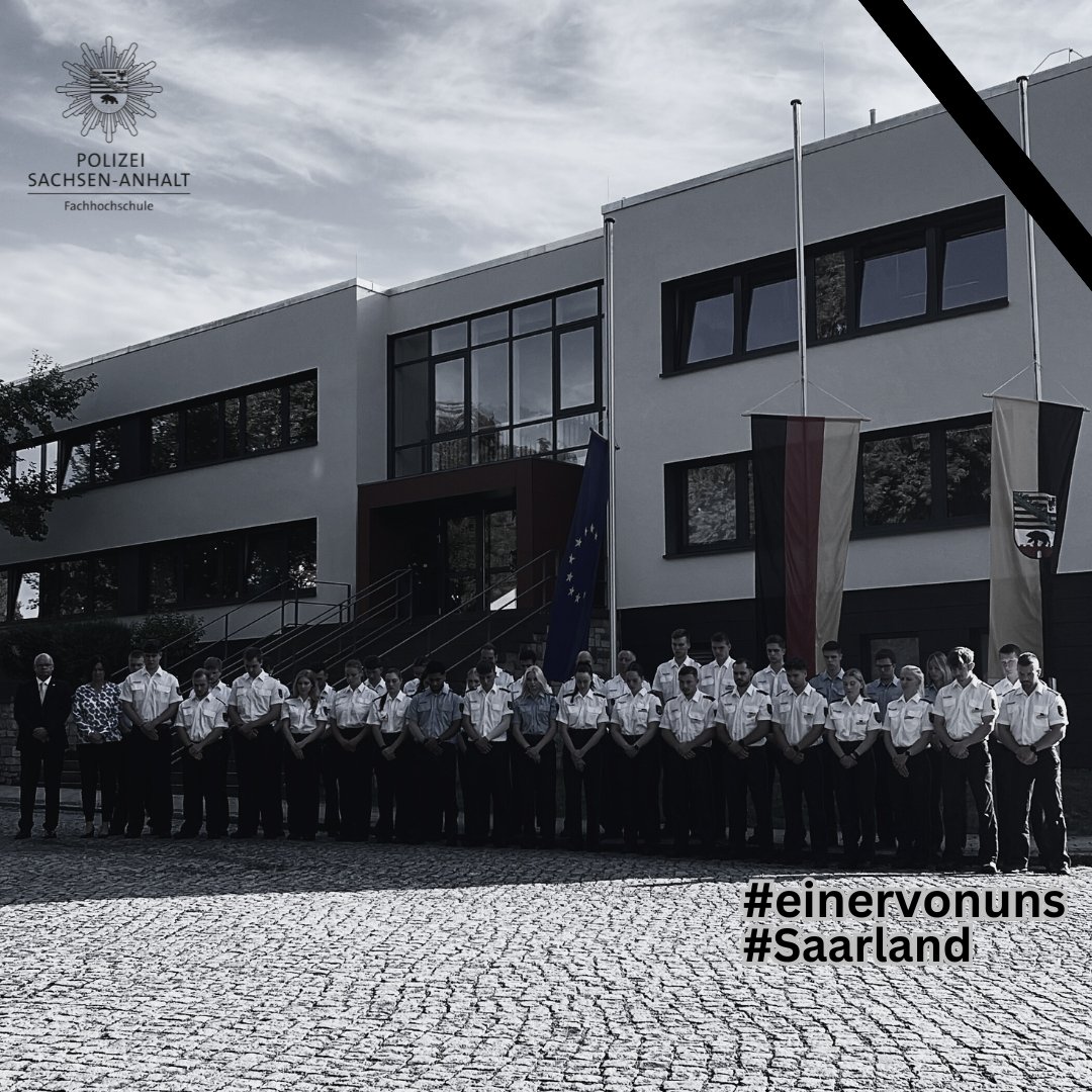 FHPolizeiLSA's tweet photo. In tiefer Trauer gedenken wir Simon.
Unsere Gedanken sind bei seiner Familie, seinen Angehörigen und seinen Kolleginnen und Kollegen in dieser schweren Zeit. 
„Das Andenken an einen Menschen bleibt, wenn wir ihn im Herzen tragen.“

#Polizei  #simon #einervonuns #saarland https://t.co/lyVnhJWISB