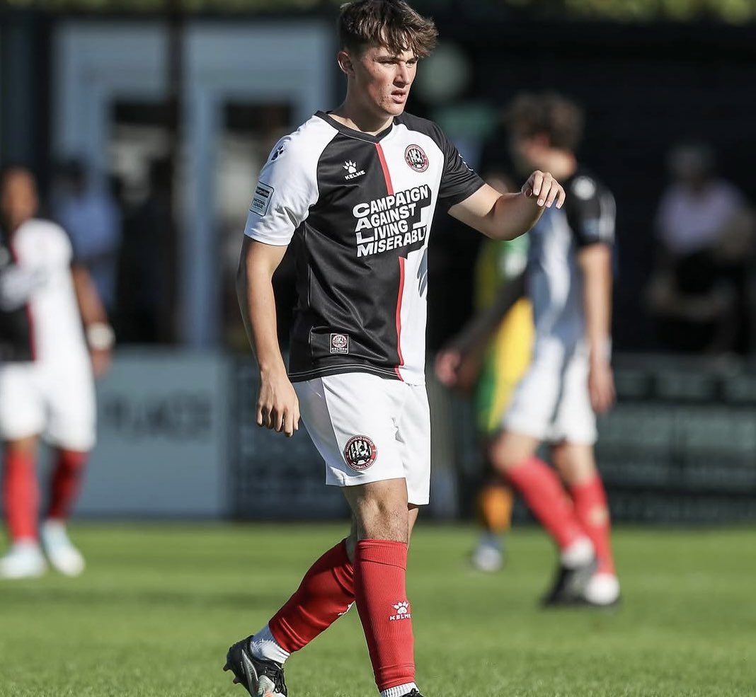 First Team Debut | Jadyn Dundas 

Great to see academy graduate Jadyn Dundas make is 1st team debut in the win over Horsham on bank holiday Monday 👏