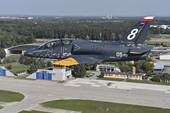 Les L-39 Skyfox tchèques au complet, avianews.ch/post/les-l-39-…