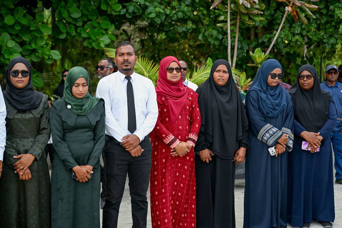 The President's Office (@presidencymv) on Twitter photo President Dr <a href="/MMuizzu/">Dr Mohamed Muizzu</a> attends the HDh. Kumundhoo Fitness & Recreation Centre groundbreaking ceremony. This initiative reflects the Government’s commitment to promoting health, fitness, and recreational opportunities for residents.
#RayyithunGaathah #HaaDhaaluAtollVisit President Dr <a href="/MMuizzu/">Dr Mohamed Muizzu</a> attends the HDh. Kumundhoo Fitness & Recreation Centre groundbreaking ceremony. This initiative reflects the Government’s commitment to promoting health, fitness, and recreational opportunities for residents.
#RayyithunGaathah #HaaDhaaluAtollVisit