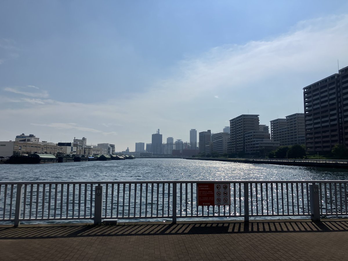 tripstar0522's tweet image. #午後ラン しました。

午前中は通り雨などで走れず、午後から出かけるついでにジョグ。やっぱり暑さは午後の方が厳しいですね🥵
走ったあとは銭湯へ直行。汗を流してきました。

コース
三宮→新生田川→ハーバーウォーク→HATなぎさ公園→阪急春日野道→二宮筋商店街

 #HOKA  #SKYFLOW
 #INNERFACT