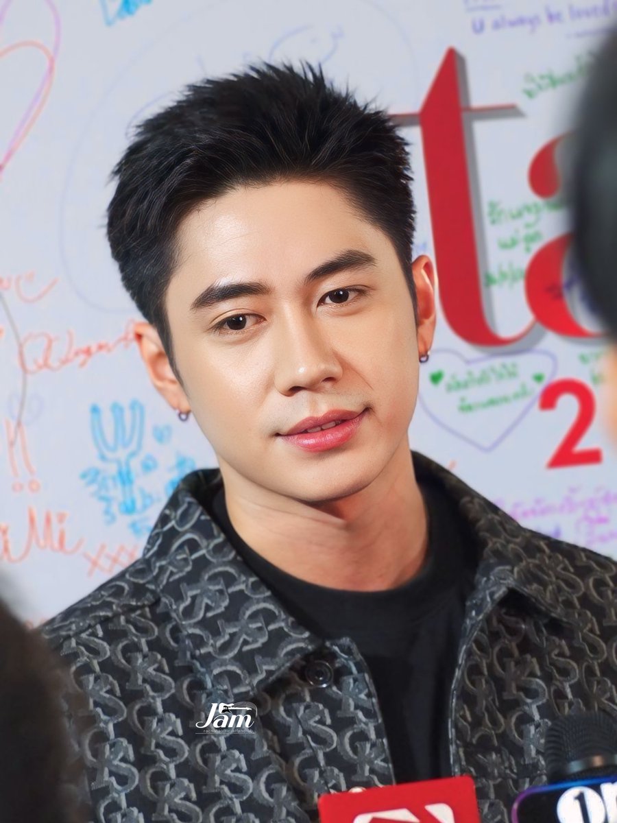 Jamrachata Official Fc (@jamrachata_fc) on Twitter photo <a href="/Siam_Paragon/">SiamParagon</a> รอเจอ #แจมรชตะ ค่ะหล่อ น่ารัก นิสัยดี ทัศนคติดีค่ะ
#PraewCharity2025
#JamRachata <a href="/Siam_Paragon/">SiamParagon</a> รอเจอ #แจมรชตะ ค่ะหล่อ น่ารัก นิสัยดี ทัศนคติดีค่ะ
#PraewCharity2025
#JamRachata