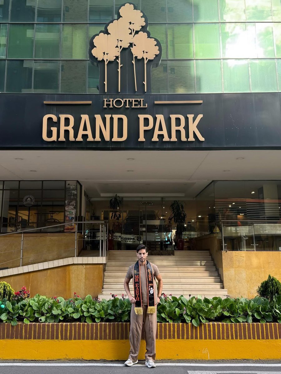 KidannyPR's tweet photo. ✅ Official arrival at @mrearthint 2025
📍: @hotelgrandparkbogota 

Kidanny Flores Guzmán
Mister Earth Fire 2024

#MrEarthFire #MrEarthInt #Model #Mister #Earth #2025 #HotelGrandPark #Bogotá #Colombia #PuertoRico #PR #Boricua https://t.co/opRIXEQdxG