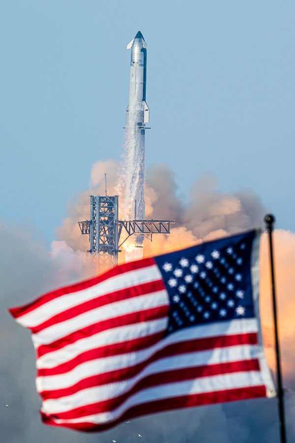 Today in South Texas, SpaceX launches Starship test flight # 10!!